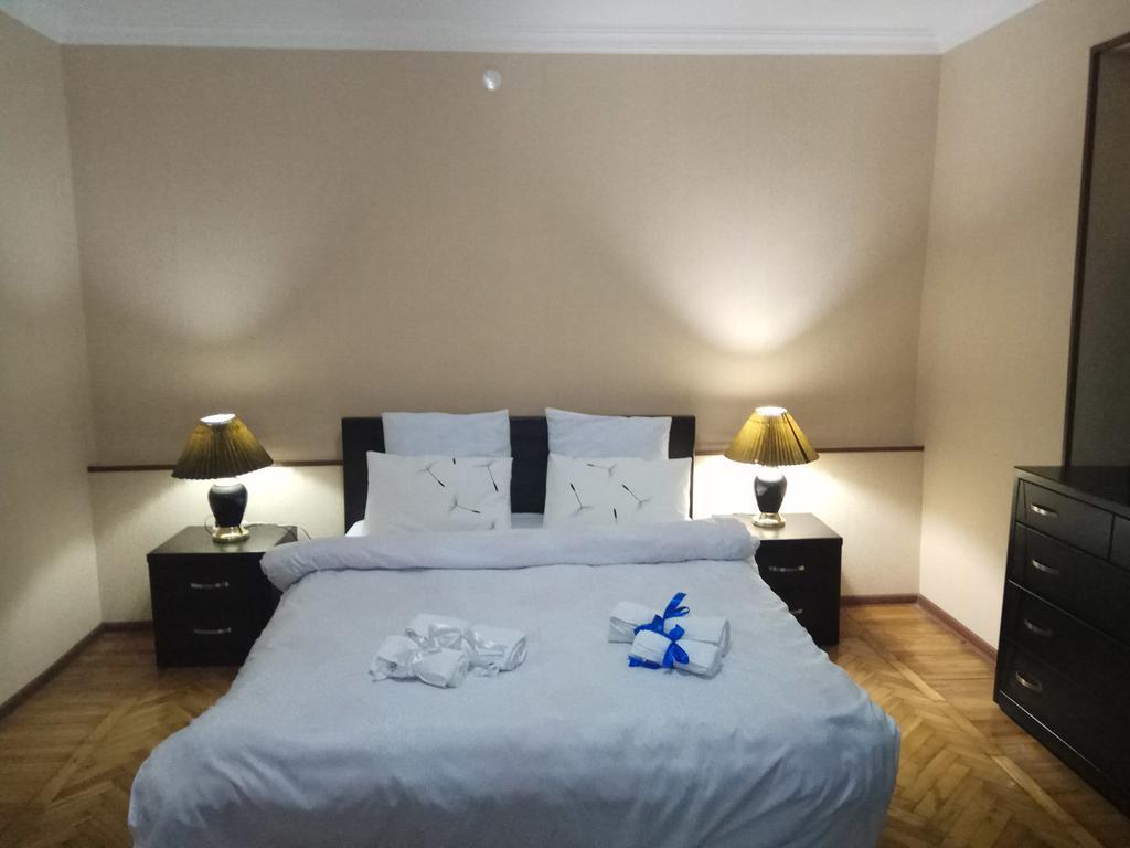 טביליסי Apartment Down Town Group מראה חיצוני תמונה